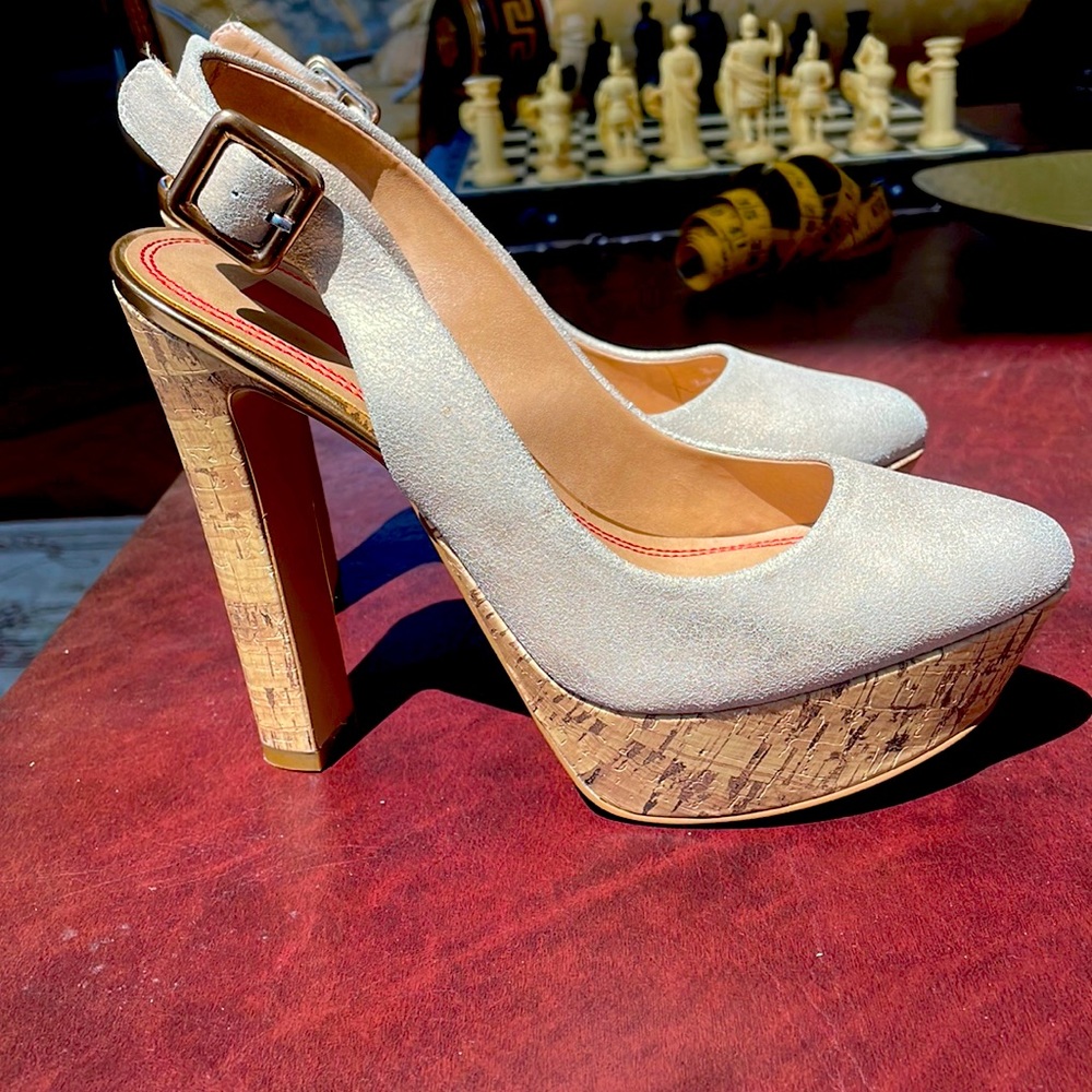 High heel sandals